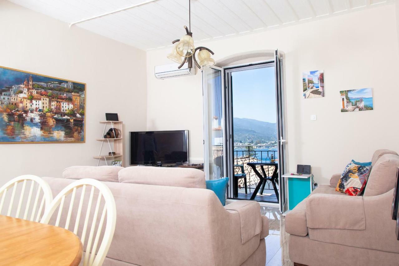 Poros Town Villa @ Poros מראה חיצוני תמונה